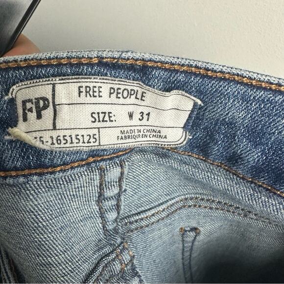 Free People Raw Hem Ankle Skinny Jeans Side Slits Released Hem Size 31 - Picture 7 of 9